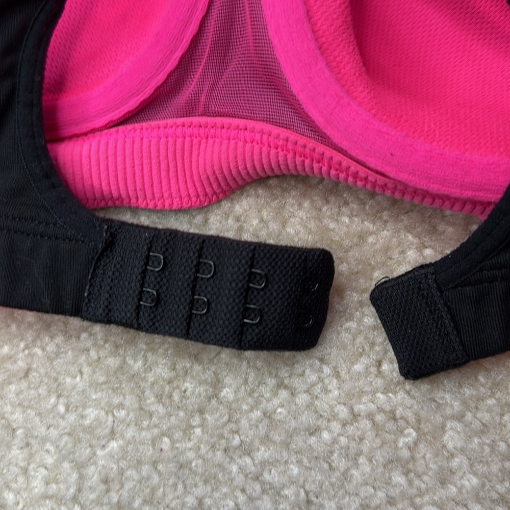 EUC VSX sports bra - Picture 5 of 7